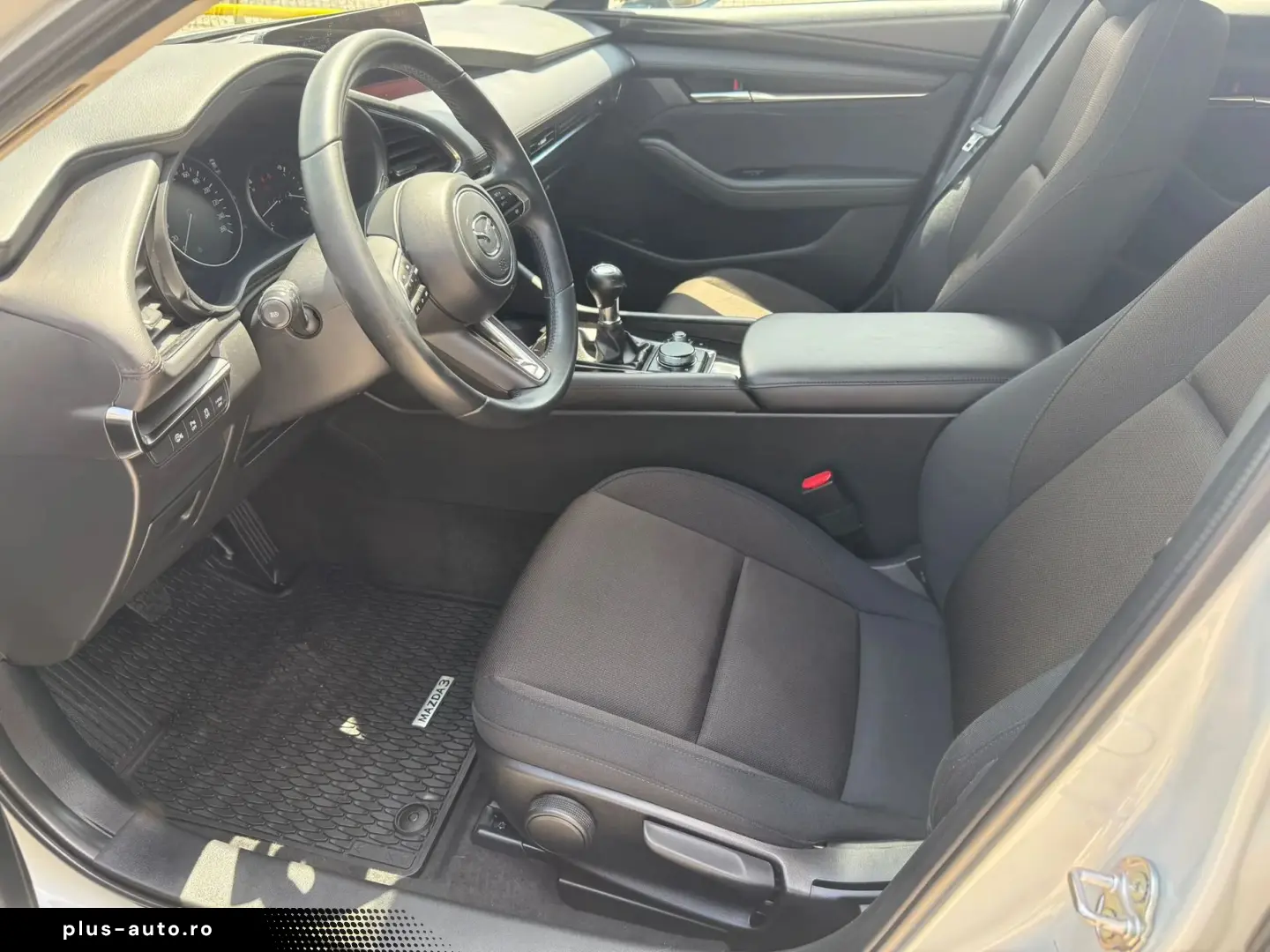 MAZDA 3 2023 — imagine 19