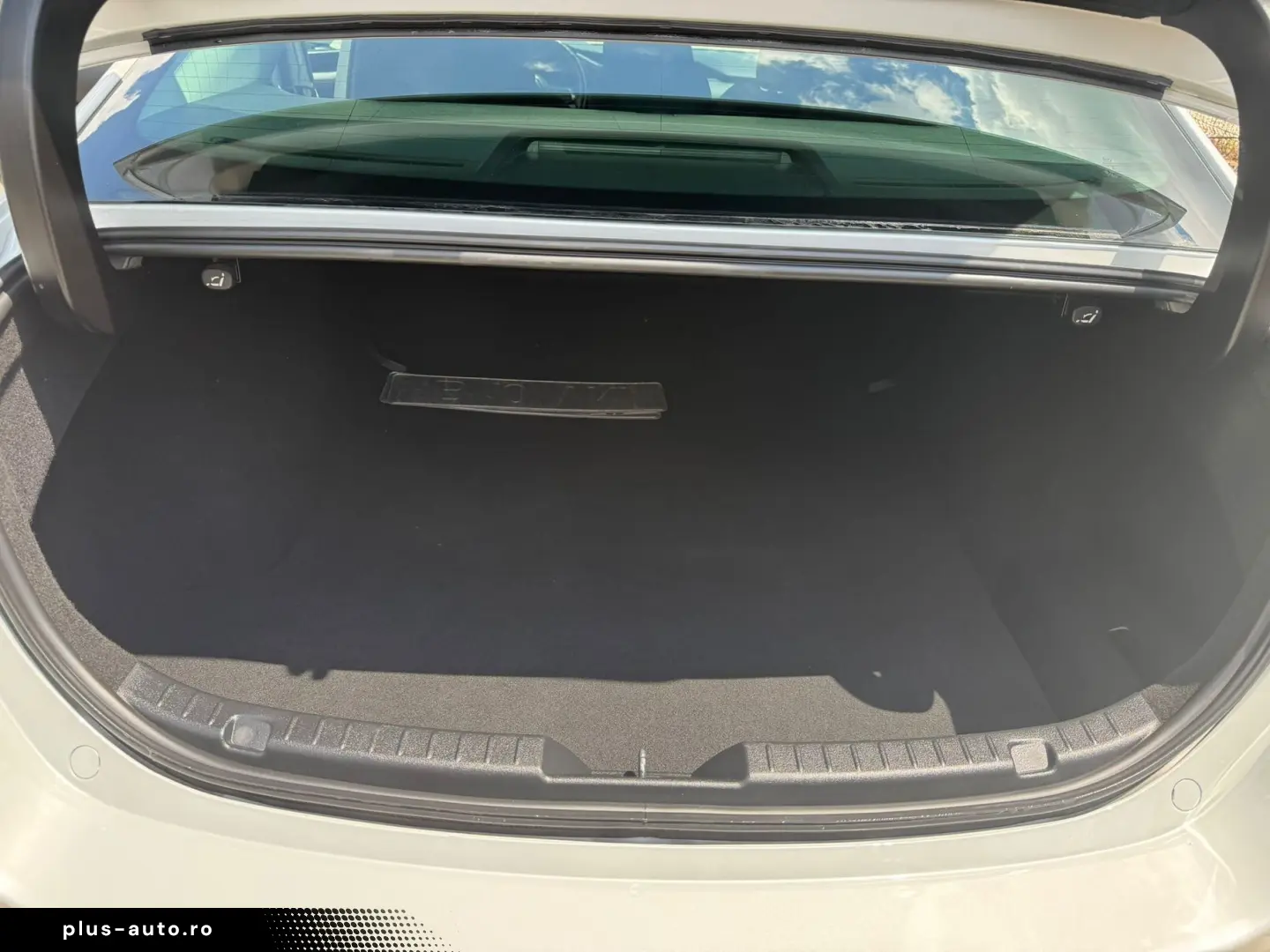 MAZDA 3 2023 — imagine 23