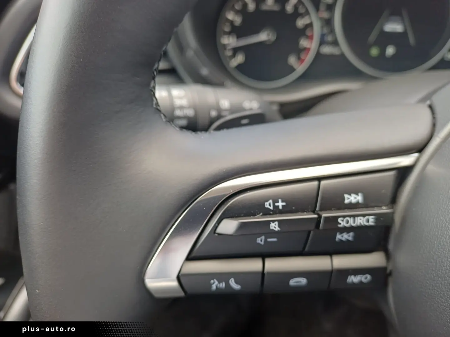 MAZDA CX-30 2.5 Skyactiv-G140 AT MHEV Exclusive-Line