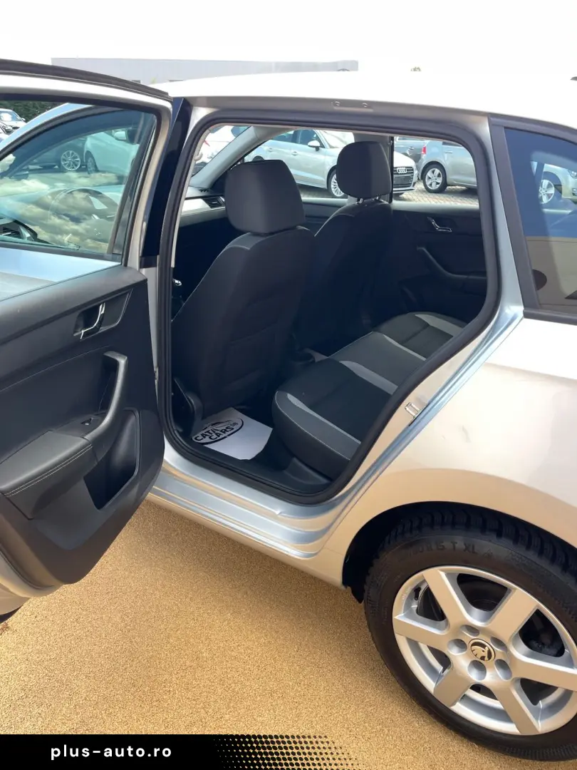 Skoda Rapid 1.4TDI  90CP  Climatronic  Comenzi volan  Pilot