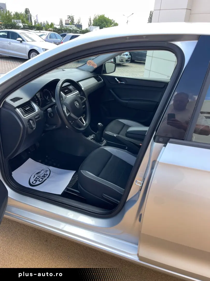 Skoda Rapid 1.4TDI  90CP  Climatronic  Comenzi volan  Pilot