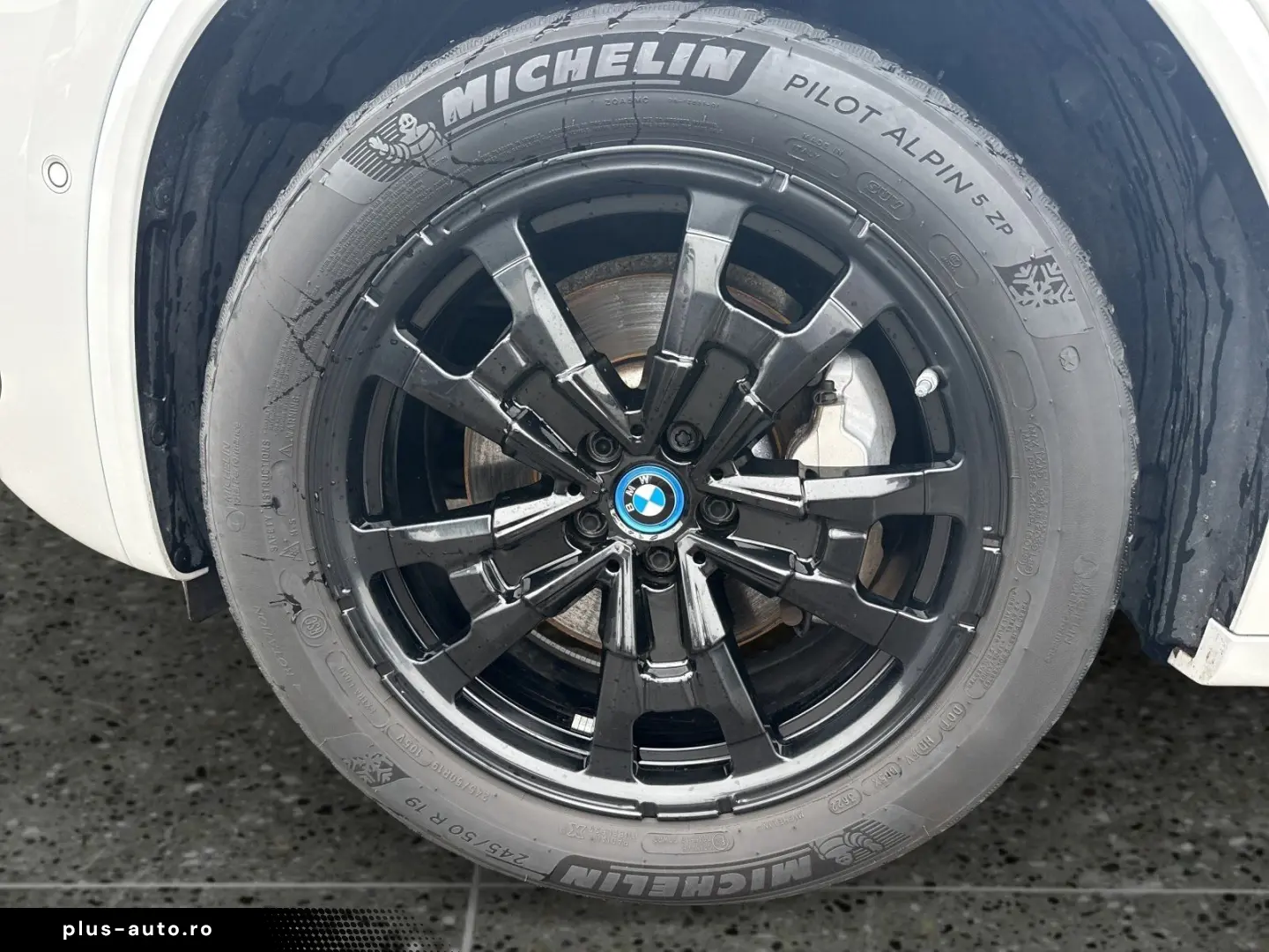 BMW iX3 SHZ LED Head-Up
