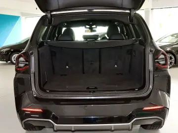 BMW iX3 Inspiring