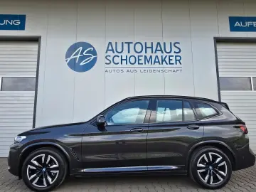 BMW iX3 Inspiring AHK Pano ad.LED LCProf.RFK SOH 98%