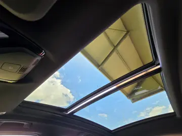 BMW iX3 Inspiring AHK Pano ad.LED LCProf.RFK SOH 98%
