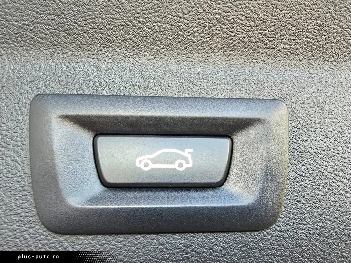 BMW iX3 Inspiring AHK Pano ad.LED LCProf.RFK SOH 98%