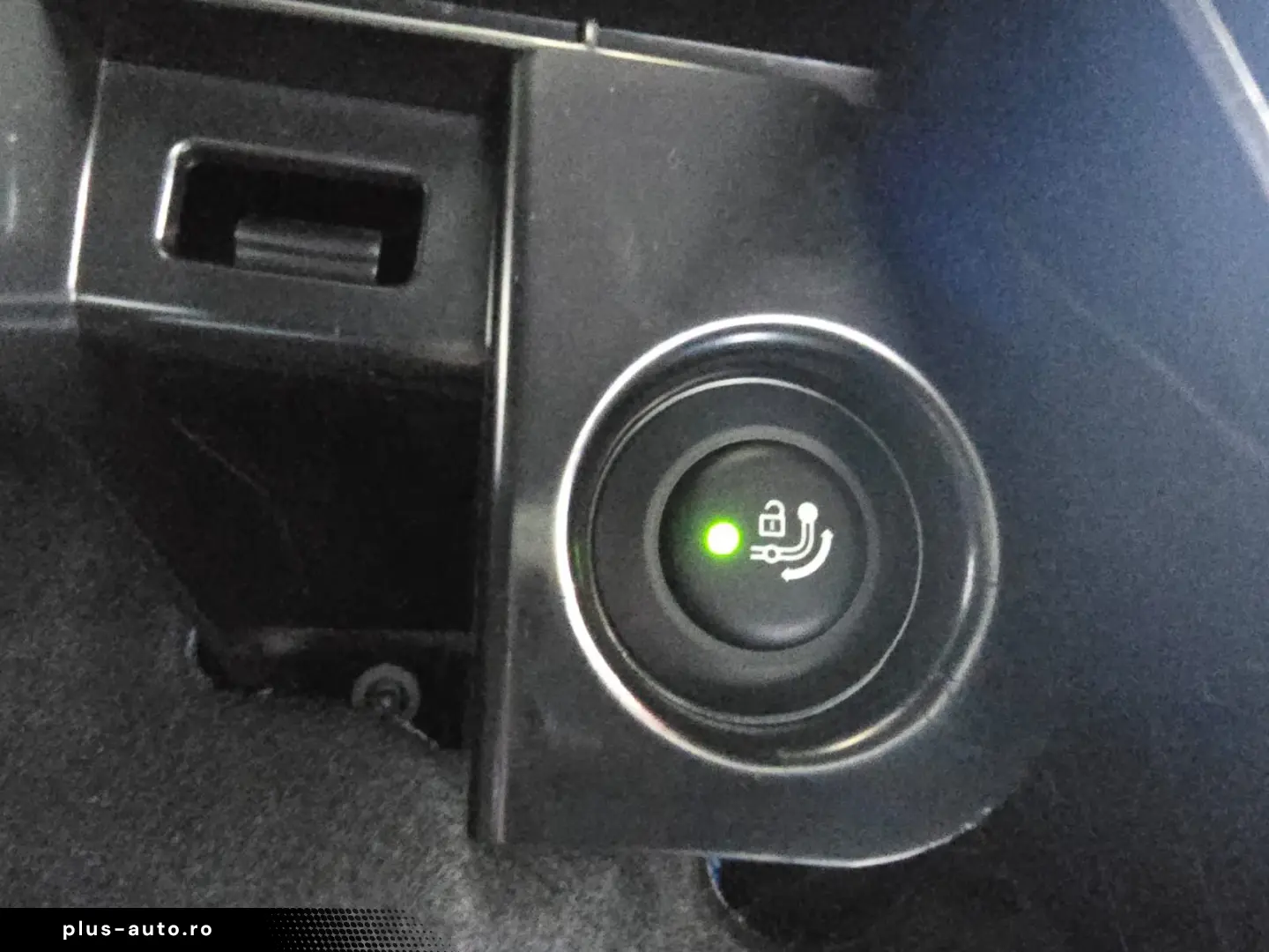 BMW iX3 Inspiring AHK Pano ad.LED LCProf.RFK SOH 98%