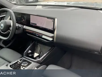 BMW X3 20 xDrive AHK DrAss KomfZug RFK adLed