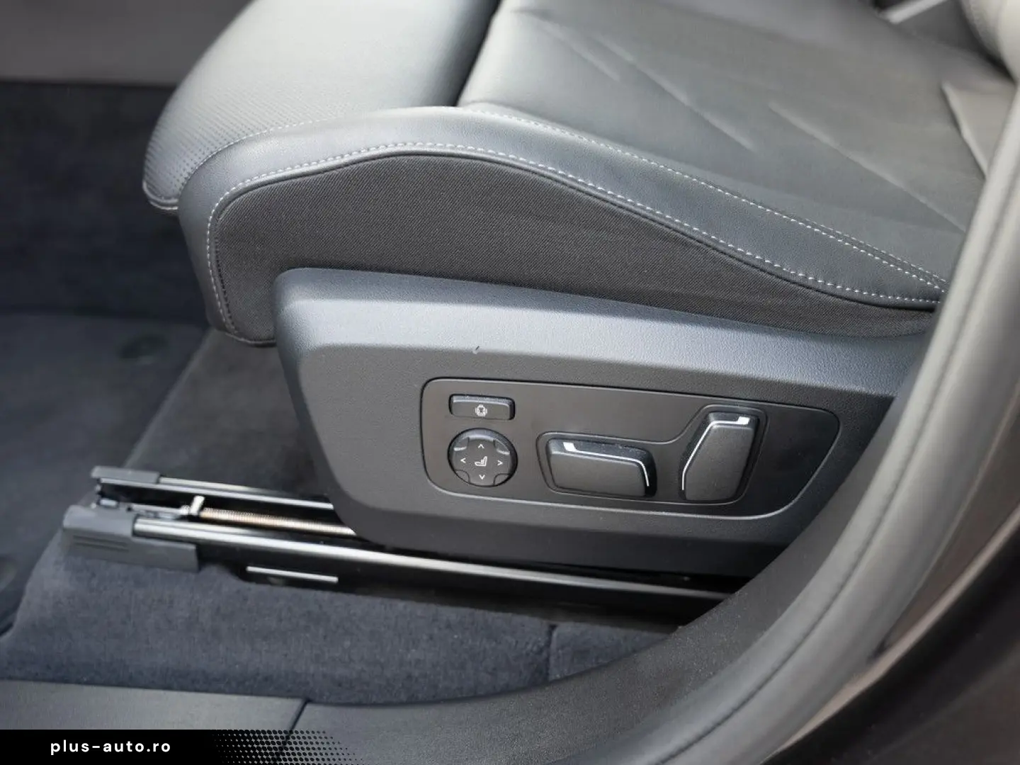 BMW X3 xDrive 30e M-Sport PANO AHK 360  LED ACC NAVI