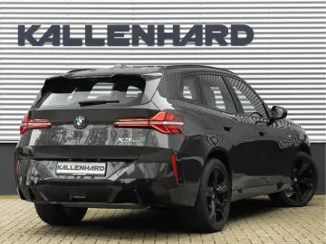 BMW X3 30e xDrive M-Sport - Individual Leder - AHK -