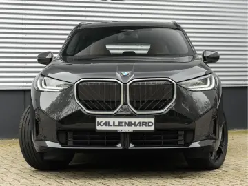 BMW X3 30e xDrive M-Sport - Individual Leder - AHK -