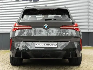 BMW X3 30e xDrive M-Sport - Individual Leder - AHK -