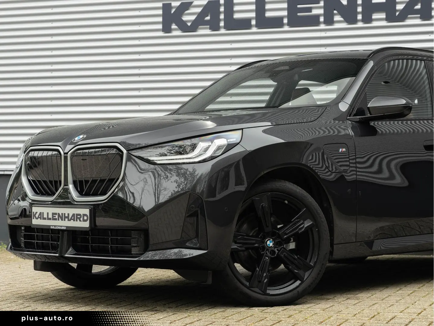 BMW X3 30e xDrive M-Sport - Individual Leder - AHK -