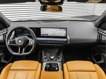BMW X3 30e xDrive M-Sport - Individual Leder - AHK -
