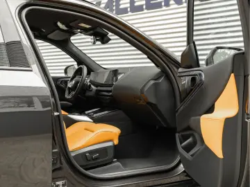 BMW X3 30e xDrive M-Sport - Individual Leder - AHK -