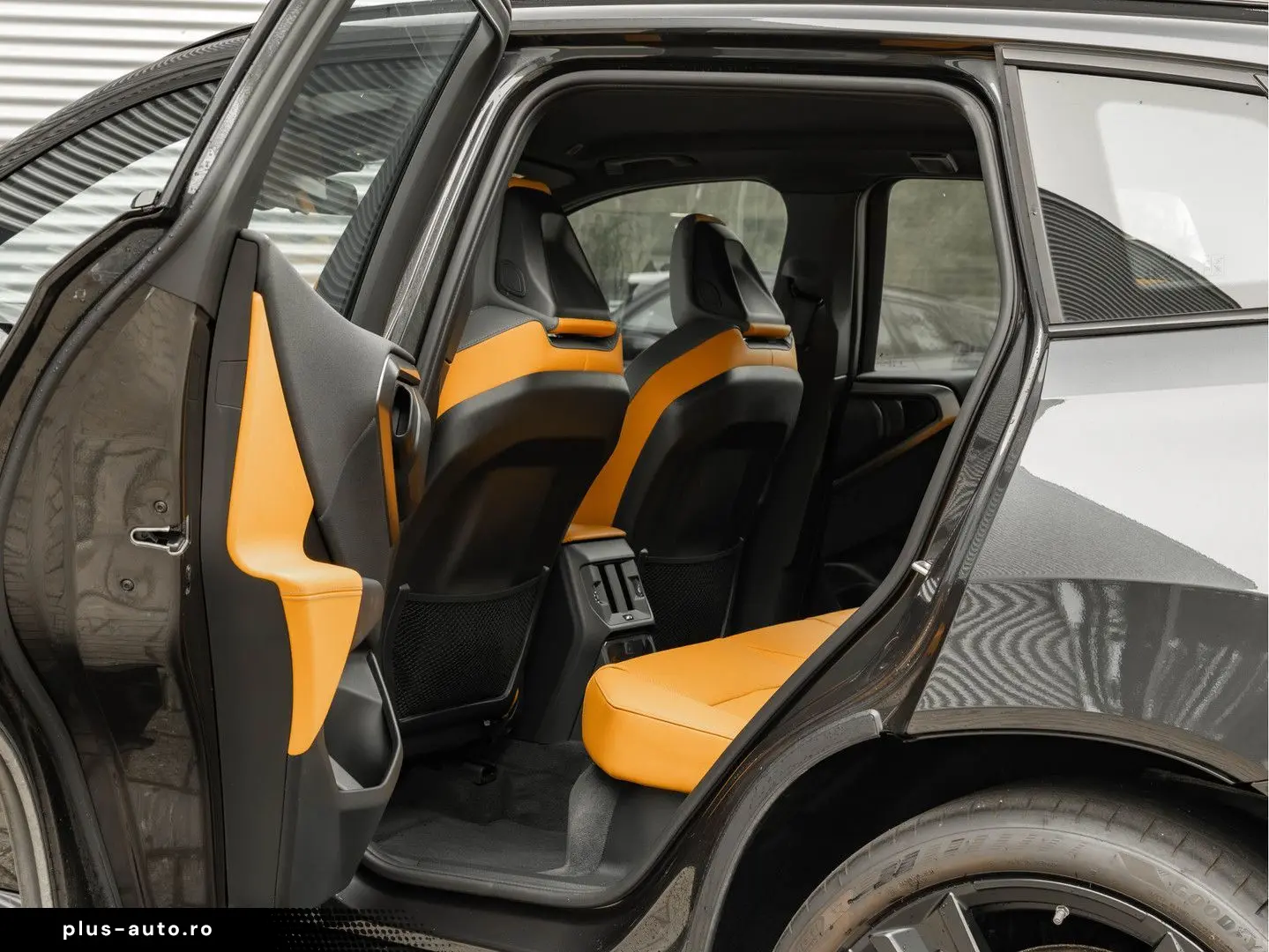 BMW X3 30e xDrive M-Sport - Individual Leder - AHK -