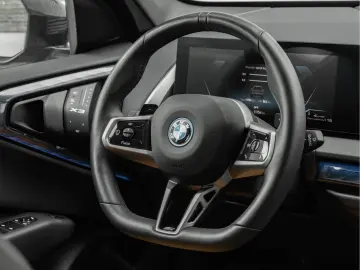BMW X3 30e xDrive M-Sport - Individual Leder - AHK -