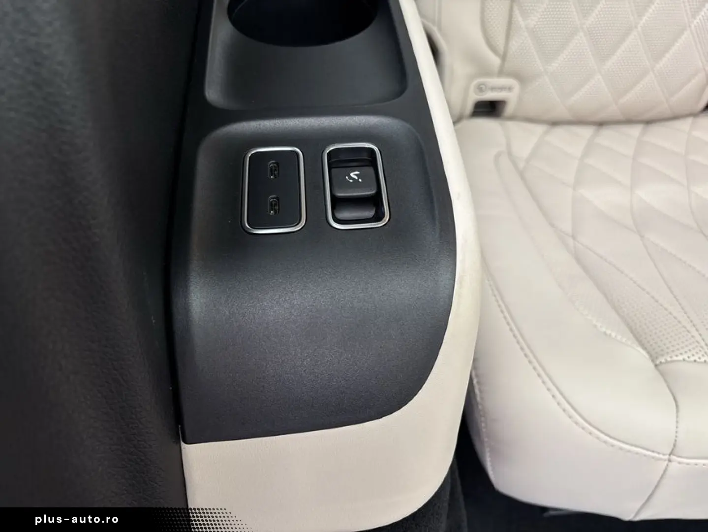 MERCEDES-BENZ GLS 63 AMG Premium Plus HuD Pano Night