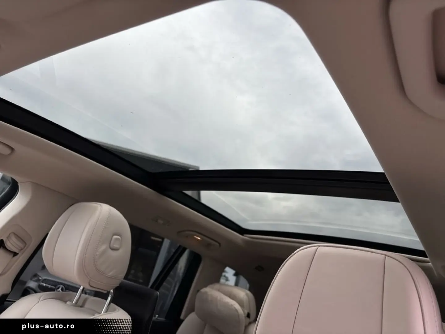 MERCEDES-BENZ GLS 63 AMG Premium Plus HuD Pano Night