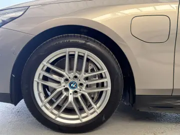 BMW 550e xDr LED  hk 360 S-LÜFT K-ZUG 4xAC ROLLO AMB