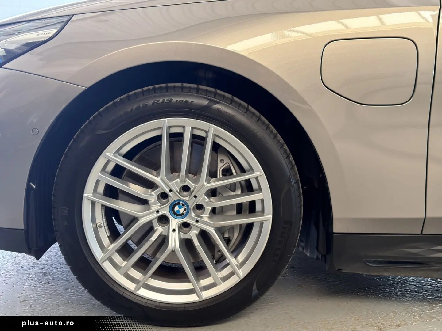 BMW 550e xDr LED  hk 360 S-LÜFT K-ZUG 4xAC ROLLO AMB