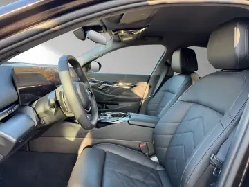 BMW 550e xDrive 19  FahrwerkPro 360  Ab 715€mtl.oAZ