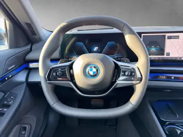 BMW 550e xDrive 19  FahrwerkPro 360  Ab 715€mtl.oAZ
