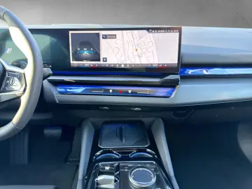 BMW 550e xDrive 19  FahrwerkPro 360  Ab 715€mtl.oAZ