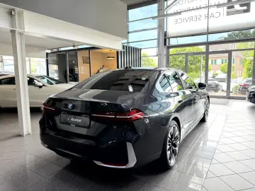 BMW 550 e xDrive LED Pano Live Cockpit Prof. ACC H&K