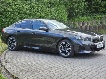 BMW 550e M Sport IntAktL.PanoD.AutoBahn.AHK Fin1 99