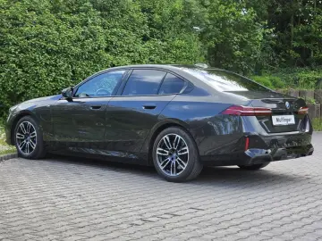 BMW 550e M Sport IntAktL.PanoD.AutoBahn.AHK Fin1 99
