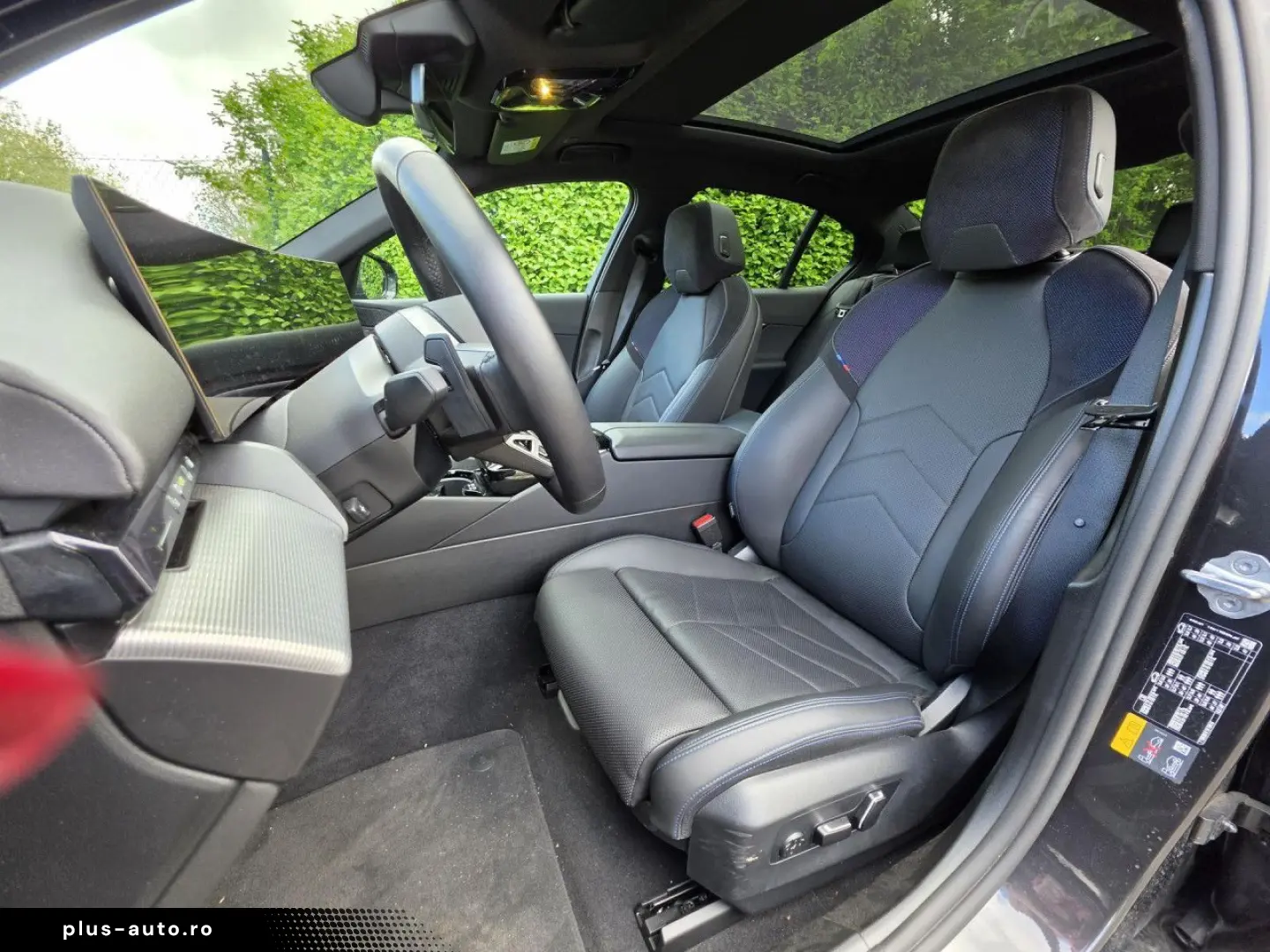 BMW 550e M Sport IntAktL.PanoD.AutoBahn.AHK Fin1 99