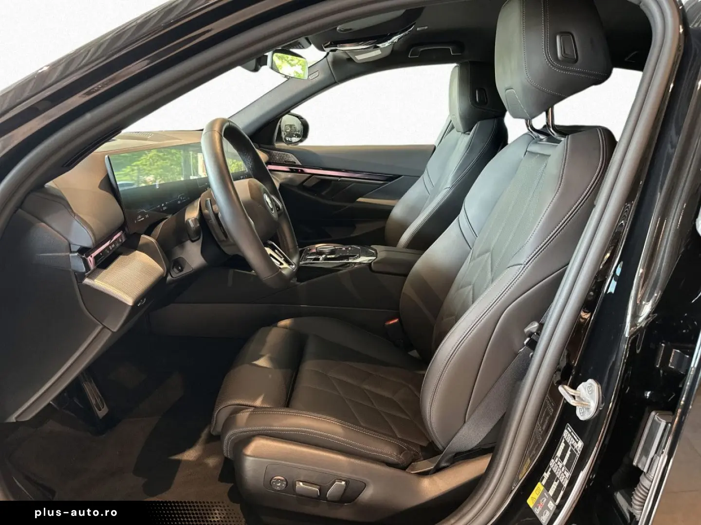 BMW 550e xDrive Lim.M Sport B&W AHK AdpLED DAPro PA