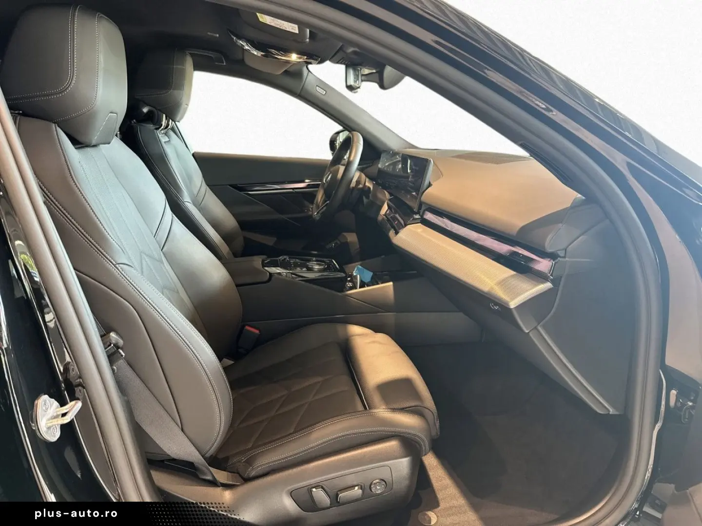 BMW 550e xDrive Lim.M Sport B&W AHK AdpLED DAPro PA