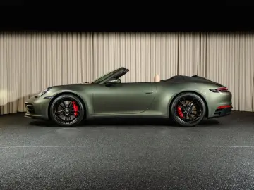 PORSCHE 992 Carrera 4 GTS Cabriolet  BOSE  Chrono  PDLS