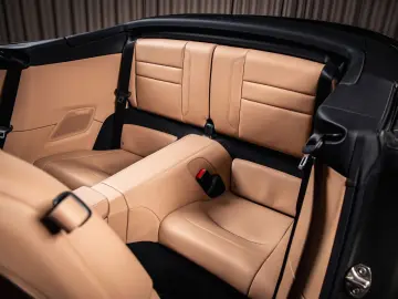 PORSCHE 992 Carrera 4 GTS Cabriolet  BOSE  Chrono  PDLS