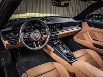 PORSCHE 992 Carrera 4 GTS Cabriolet  BOSE  Chrono  PDLS