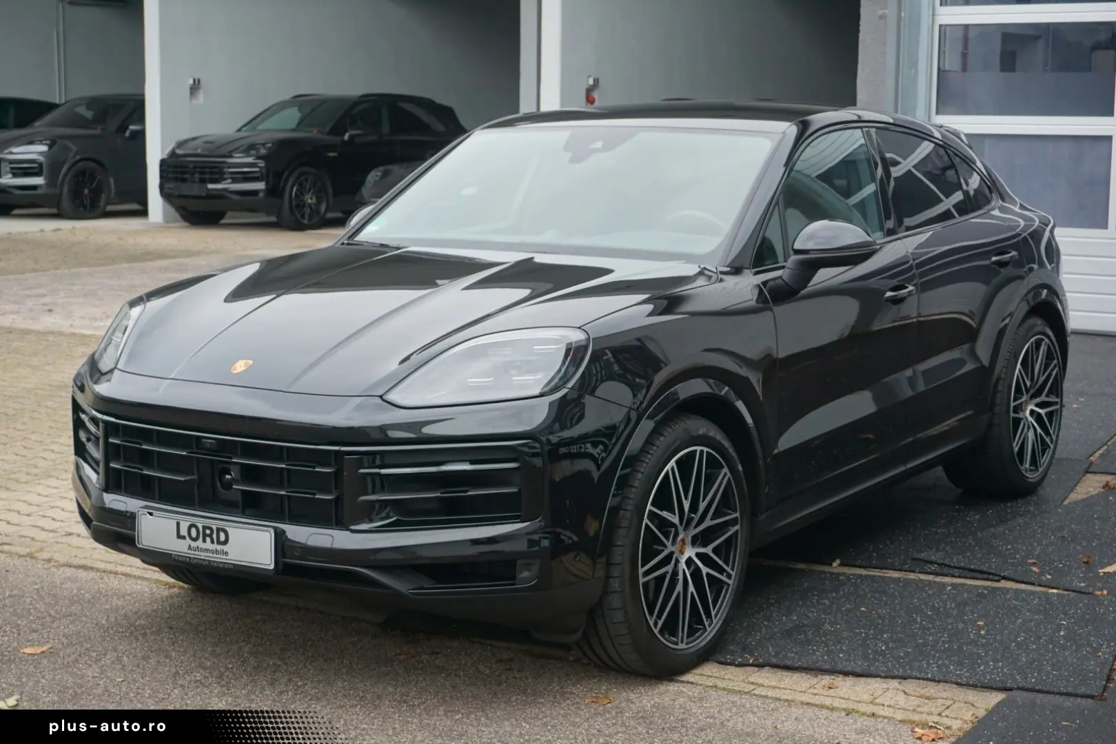 PORSCHE Cayenne Coupe E-Hybrid HAL BOSE Inno HeadUp 18We