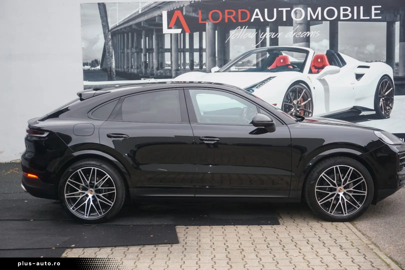 PORSCHE Cayenne Coupe E-Hybrid HAL BOSE Inno HeadUp 18We