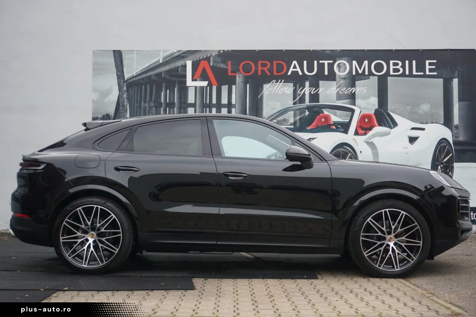 PORSCHE Cayenne Coupe E-Hybrid HAL BOSE Inno HeadUp 18We