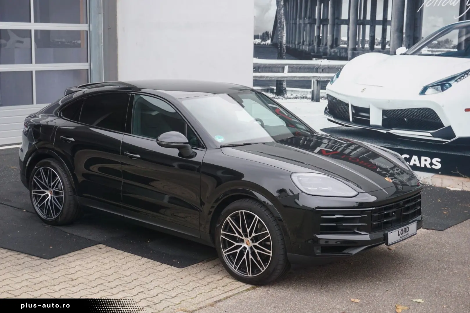 PORSCHE Cayenne Coupe E-Hybrid HAL BOSE Inno HeadUp 18We