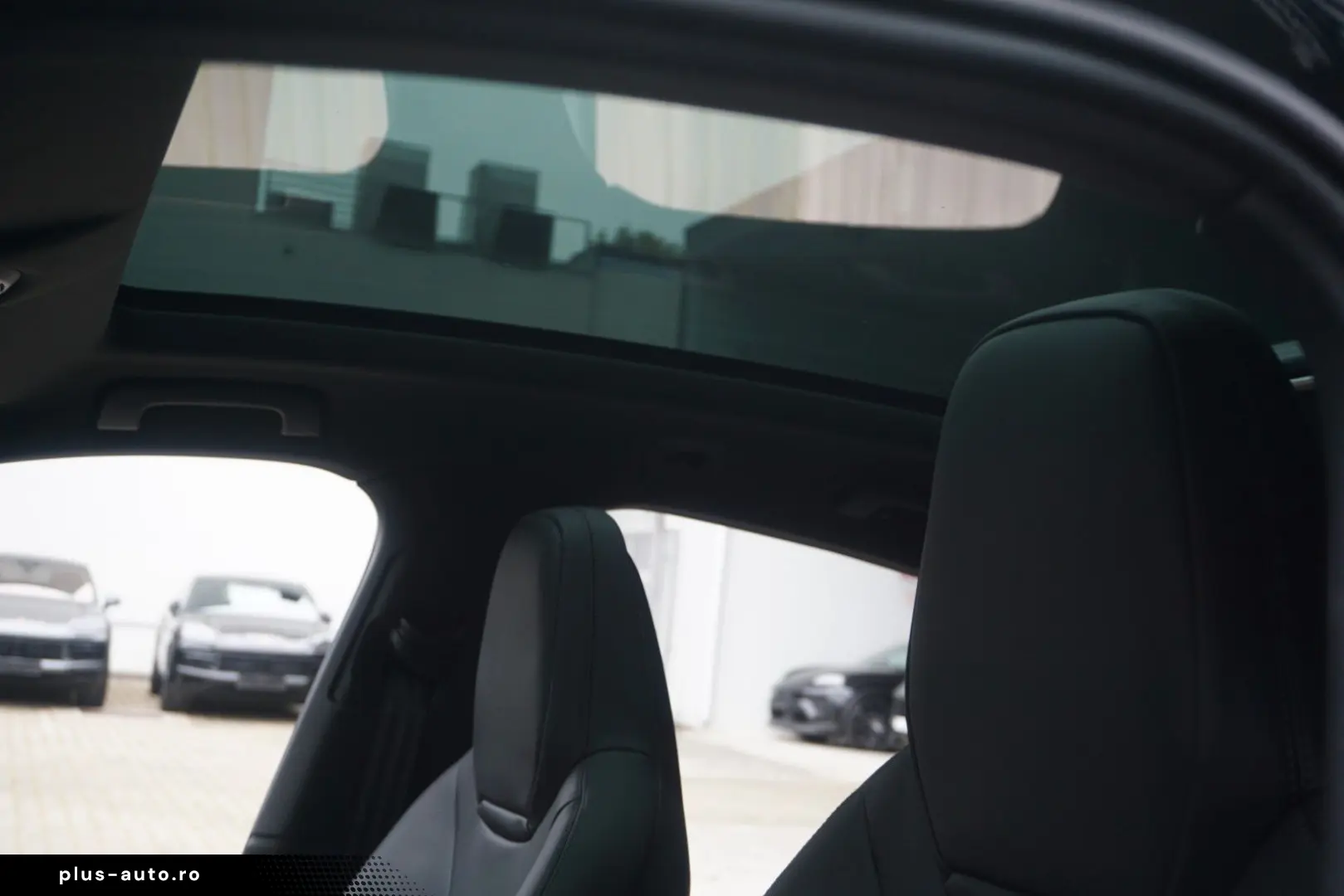 PORSCHE Cayenne Coupe E-Hybrid HAL BOSE Inno HeadUp 18We