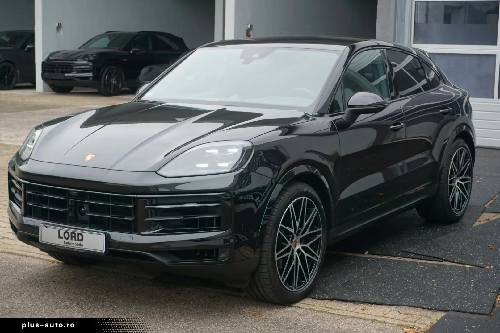 PORSCHE Cayenne Coupe E-Hybrid HAL BOSE Inno HeadUp 18We