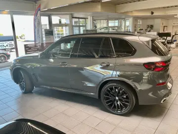 BMW X5 30 d xDrive M Sportpaket AHK Sky Lounge Stand