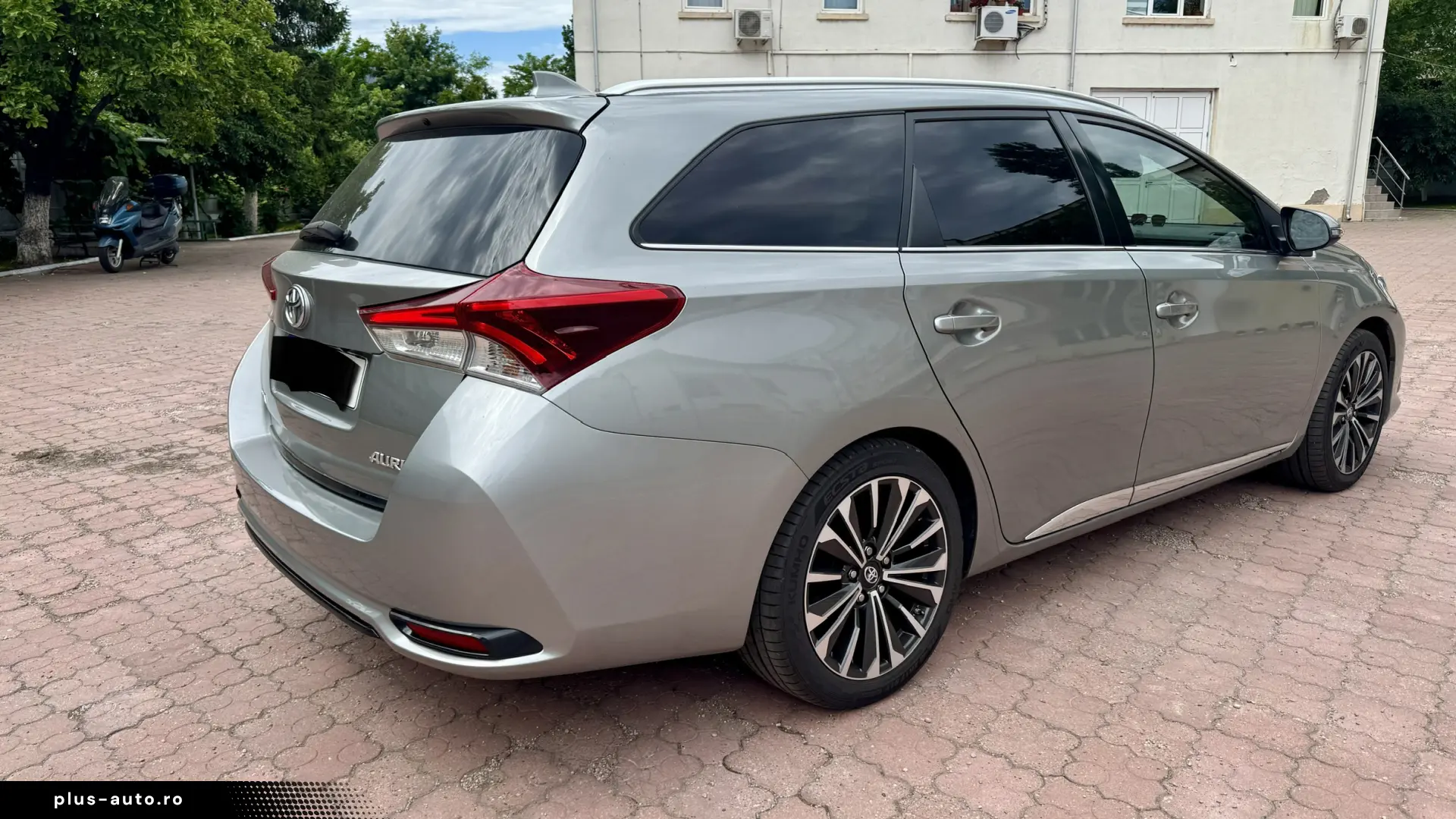 Toyota Auris Touring Sports