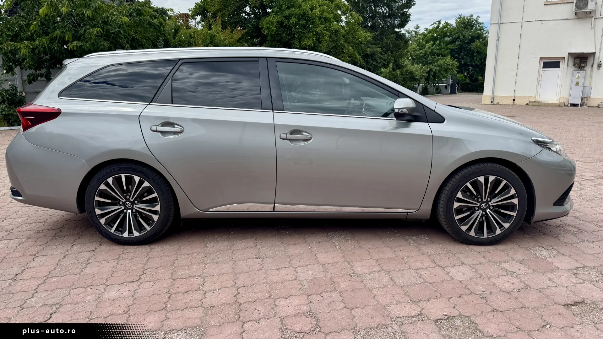Toyota Auris Touring Sports