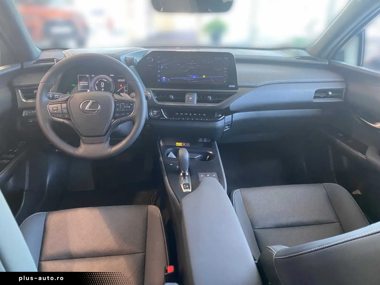 LEXUS UX 300e Entry   Luxury-Paket   HUD