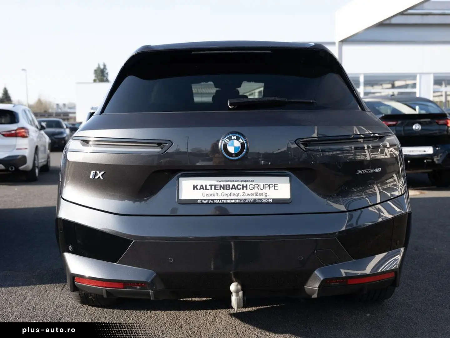 BMW iX xDrive 40 Sport PANO AHK HUD LASER LED ACC