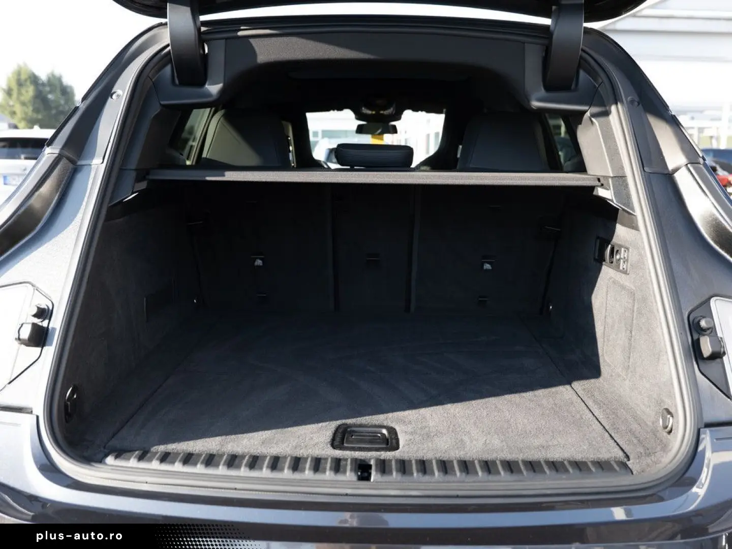 BMW iX xDrive 40 Sport PANO AHK HUD LASER LED ACC