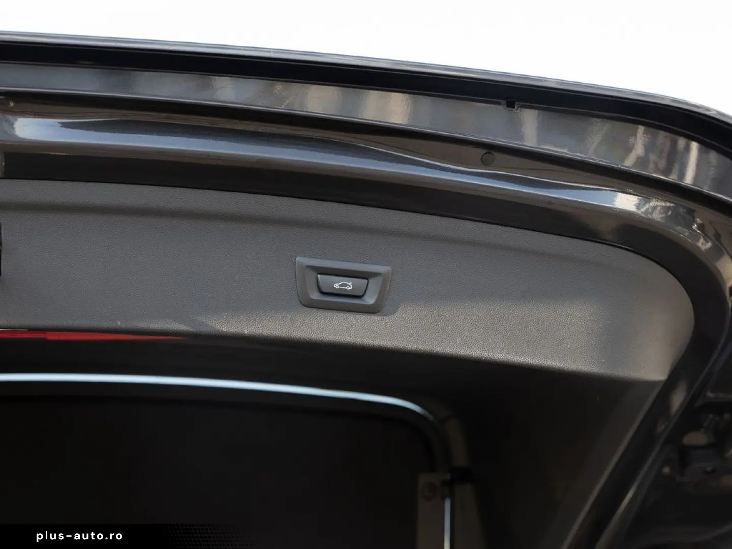 BMW iX xDrive 40 Sport PANO AHK HUD LASER LED ACC